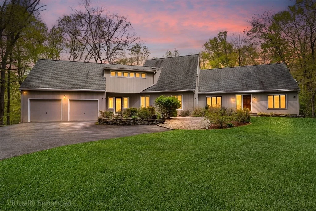 Photo of 320 Nagog Hill Rd