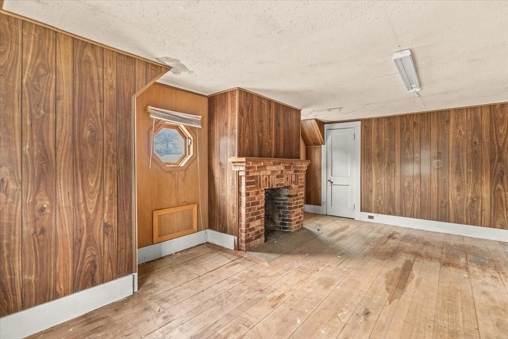 Photo of 57 Onset Ave
