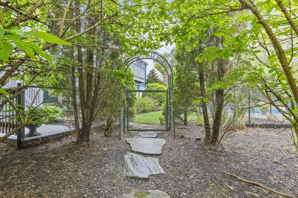 Photo of 19 Wachusett Circle