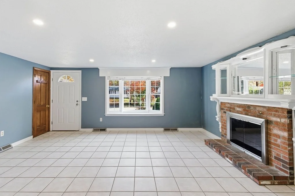 Photo of 544 Cotuit Rd