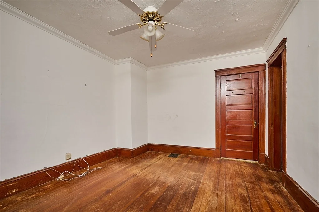 Photo of 87 Holyoke St