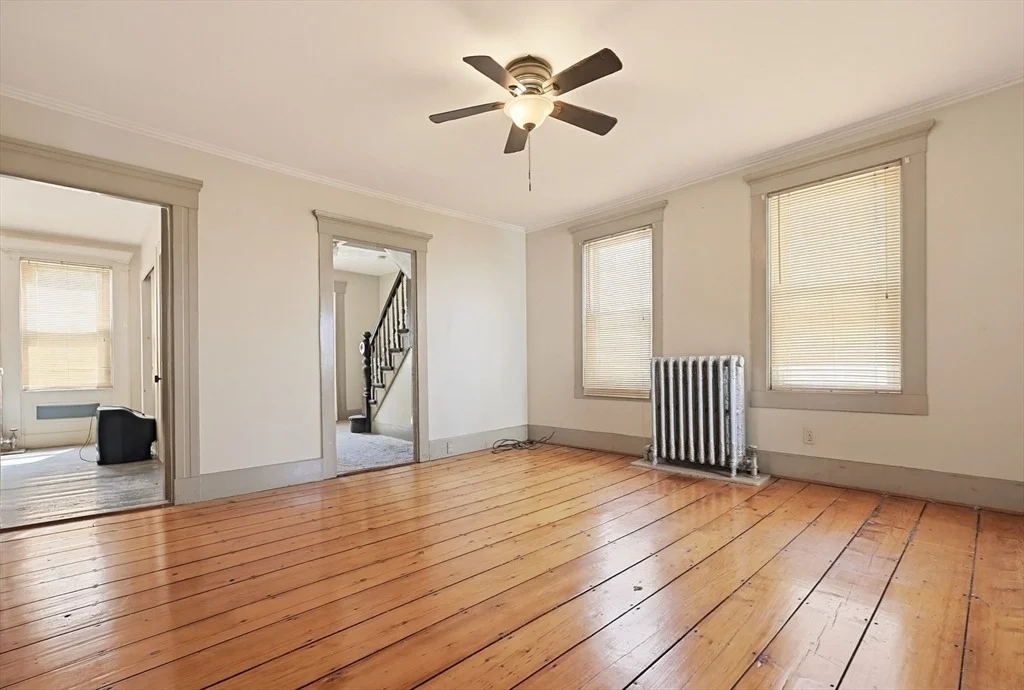 Photo of 574 Durfee St