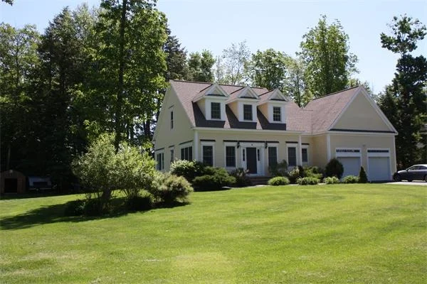 Photo of 8 Border Winds Ave