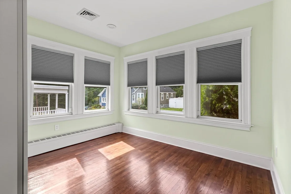 Photo of 34 Farrington Ave
