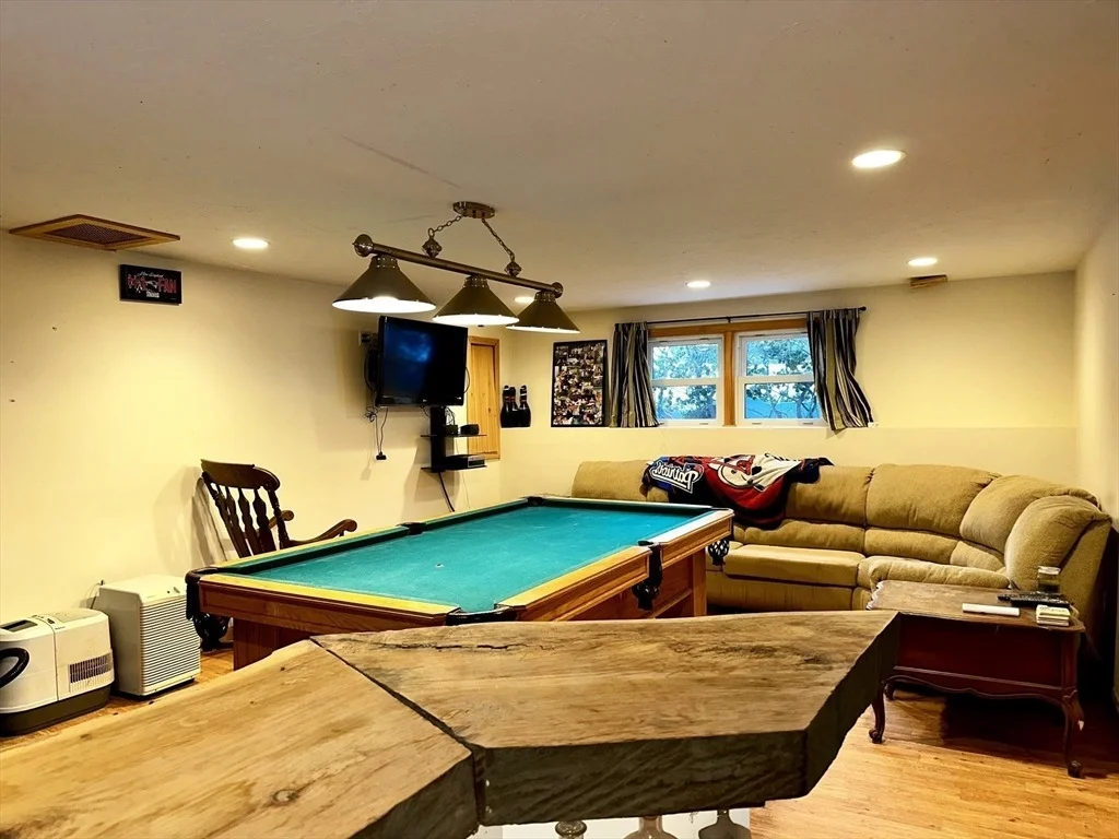 Photo of 47 Newcomb Rd