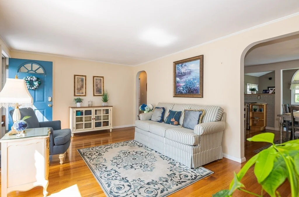Photo of 47 Sharon Rd