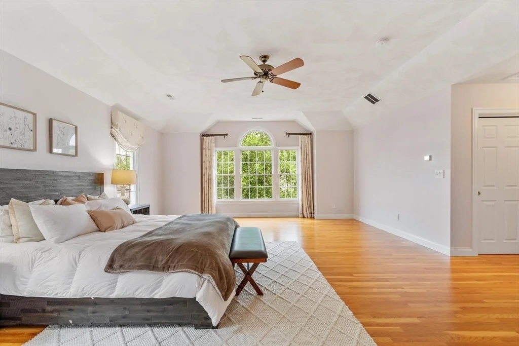 Photo of 33 Nutmeg Ln