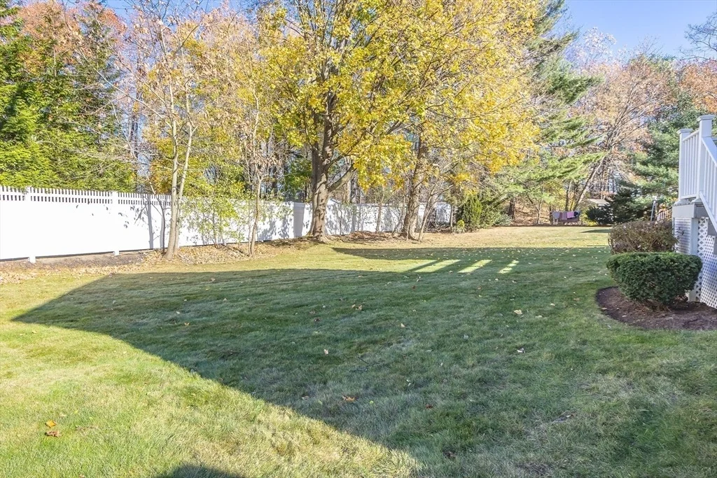 Photo of 76 Noanett Rd