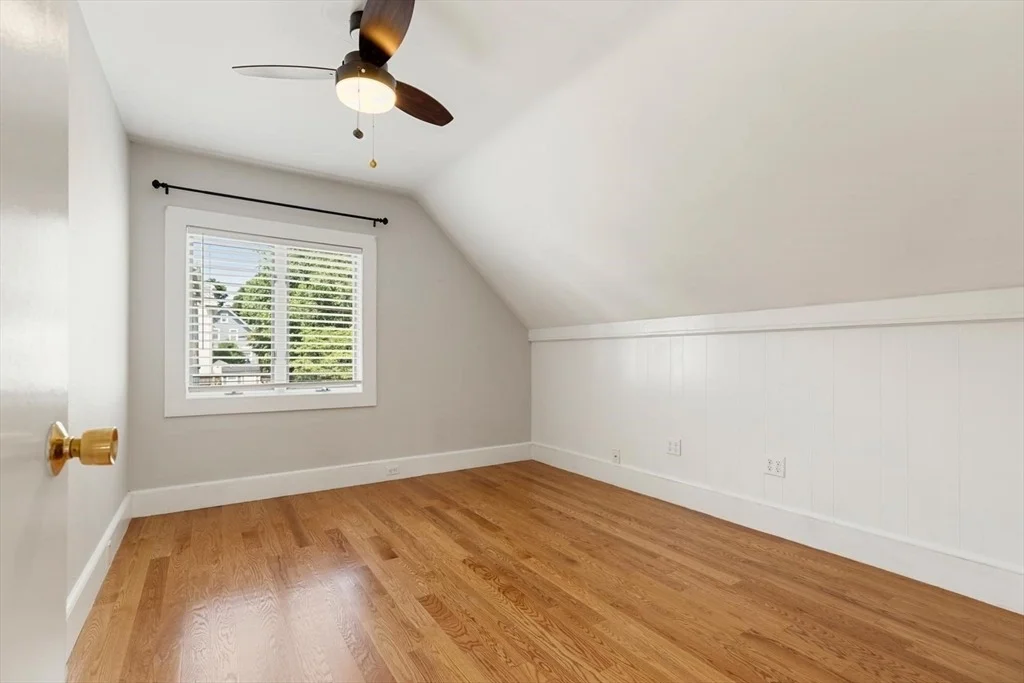 Photo of 18 Willow Ave