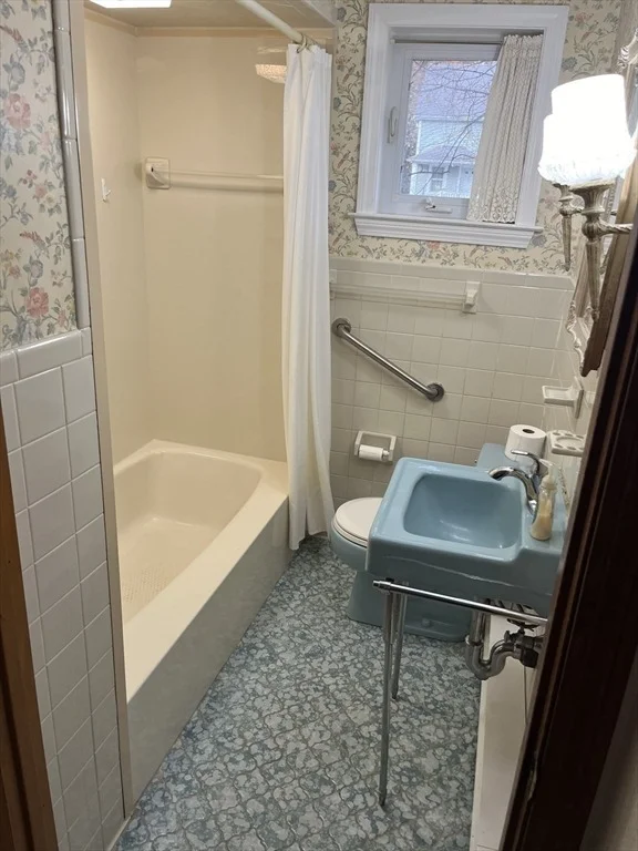Photo of 357 Elm Street