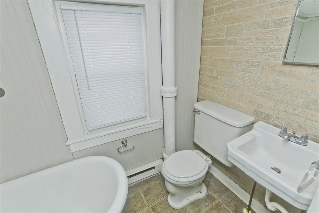 Photo of 98 Ellsworth Ave