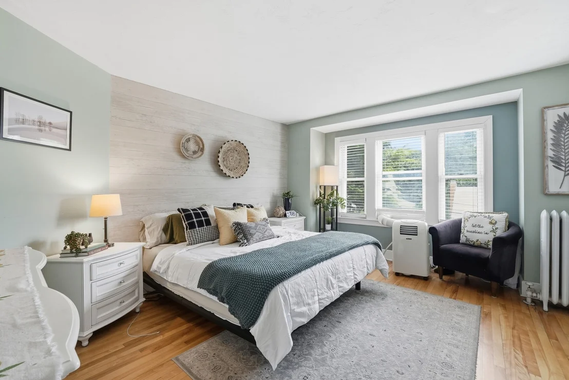 Photo of 31 Wildrose Ave