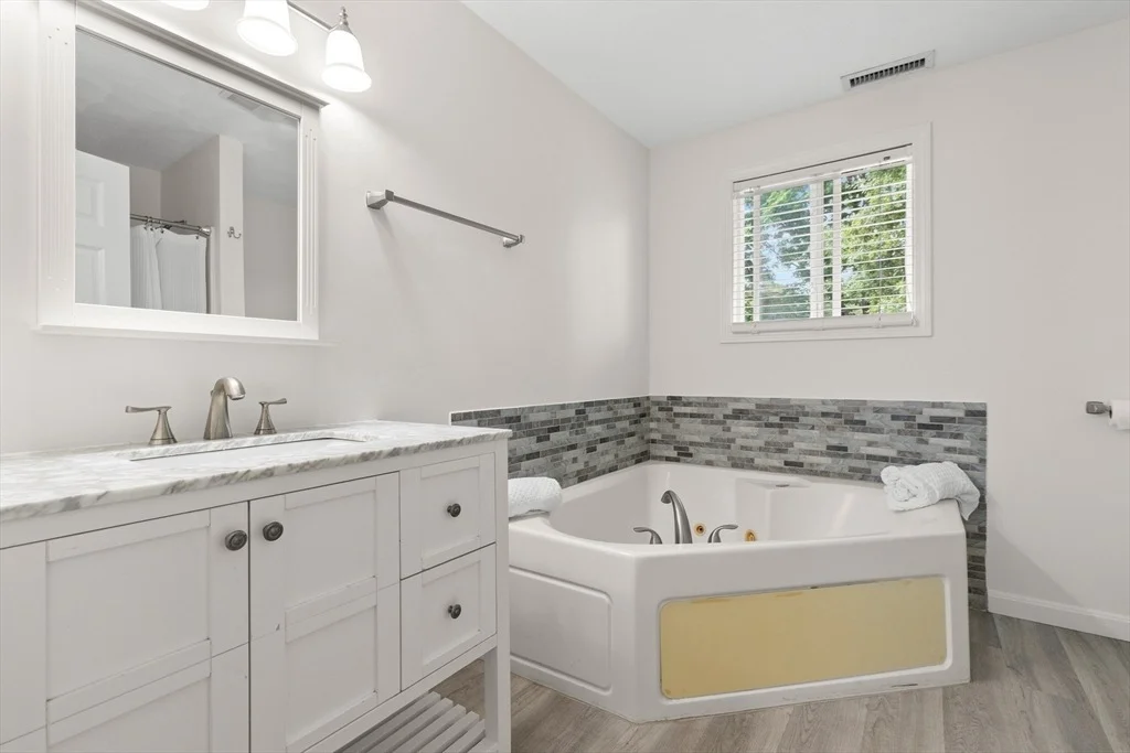 Photo of 6 Vista Dr