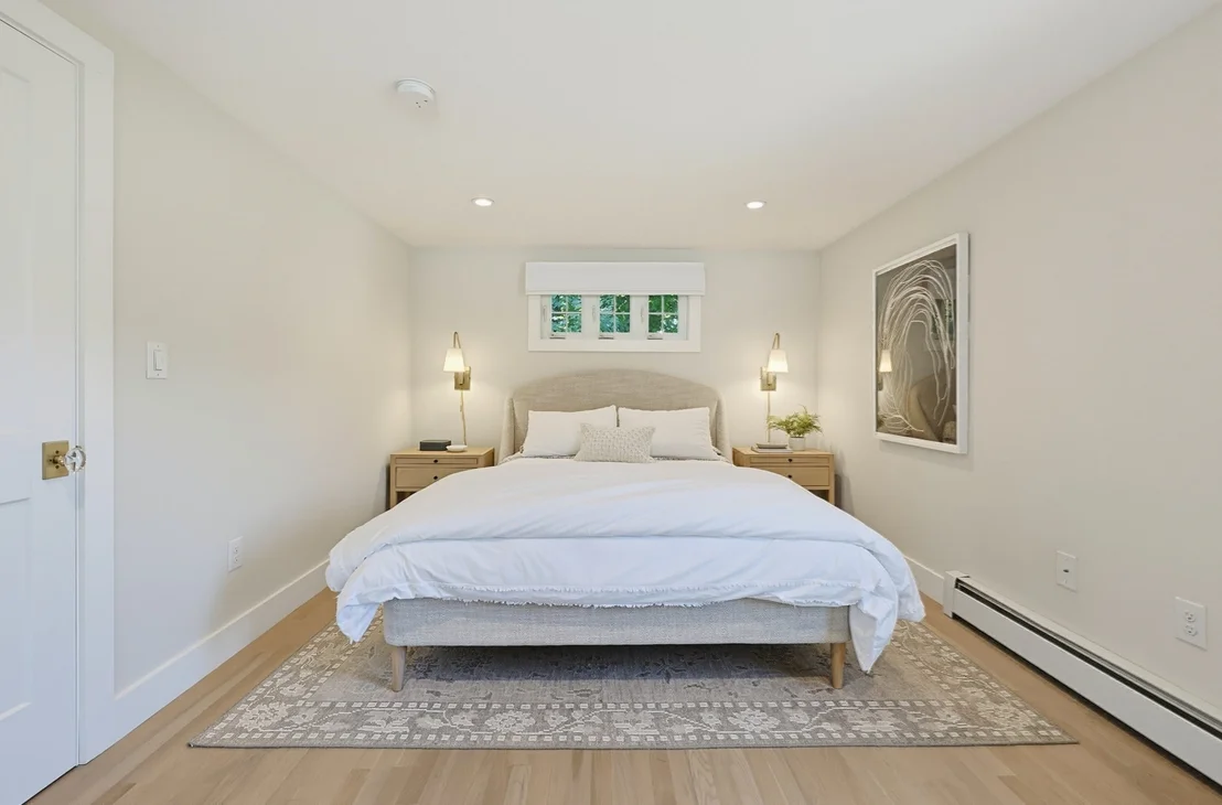 Photo of 6 Park Ave.