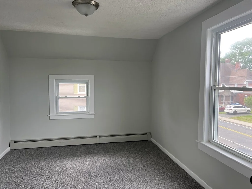 Photo of 182 Sewall Street