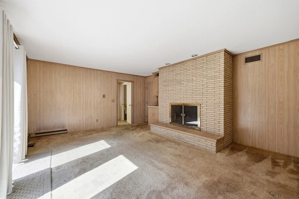 Photo of 1303 Plumtree Rd