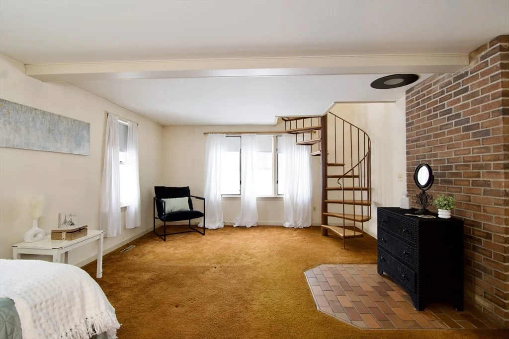 Photo of 554 Elm St