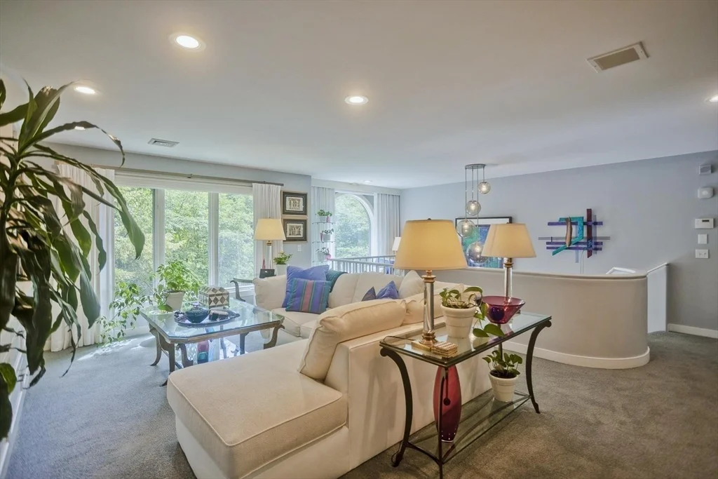 Photo of 183 Loomis Rdg