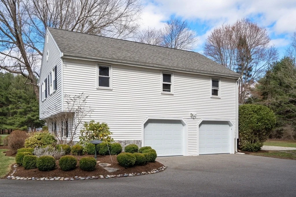 Photo of 16 Blacksmith Dr