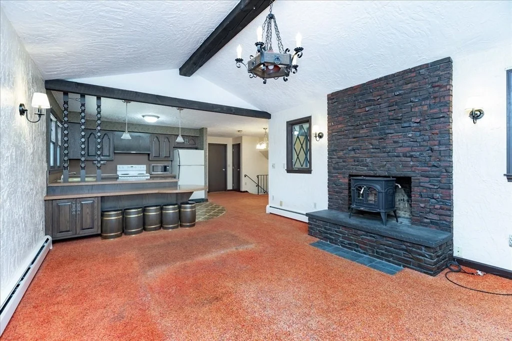 Photo of 43 Ledgewood Dr