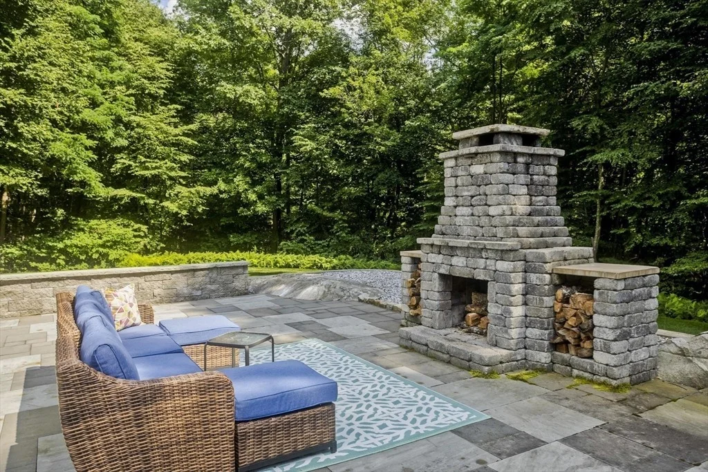Photo of 338 Bennett Rd