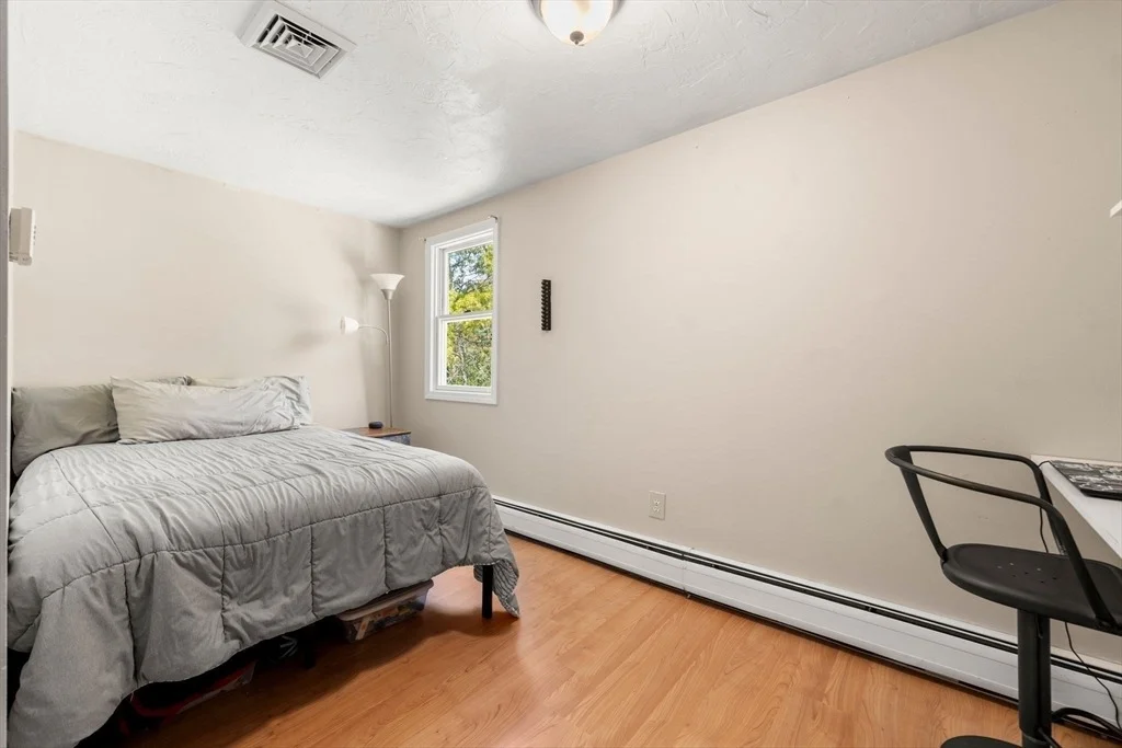 Photo of 302 Ames Way