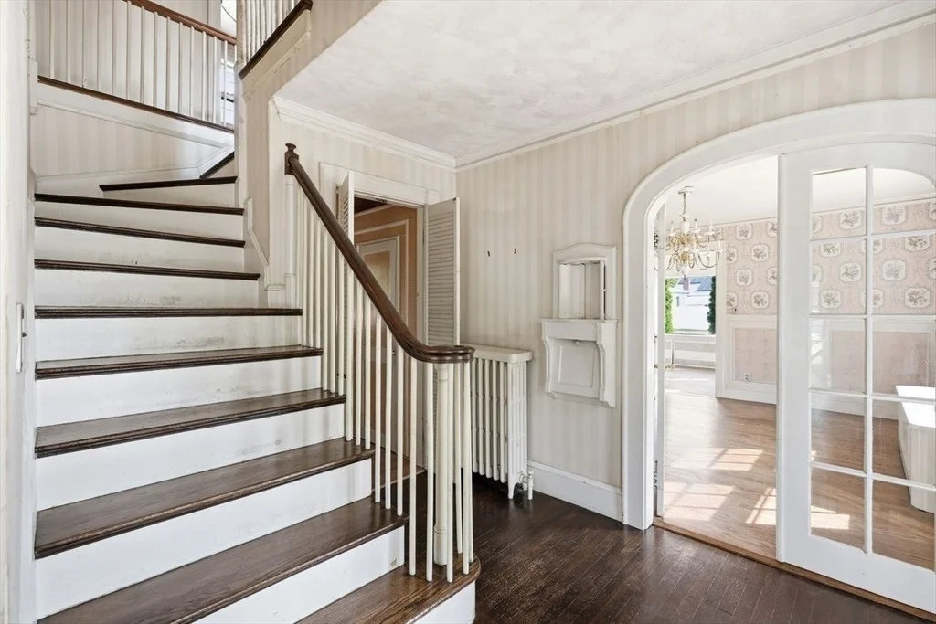 Photo of 7 Fales Rd