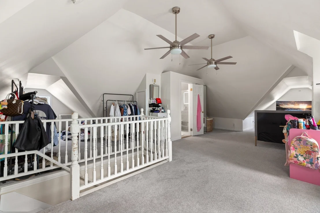 Photo of 129 Strandway