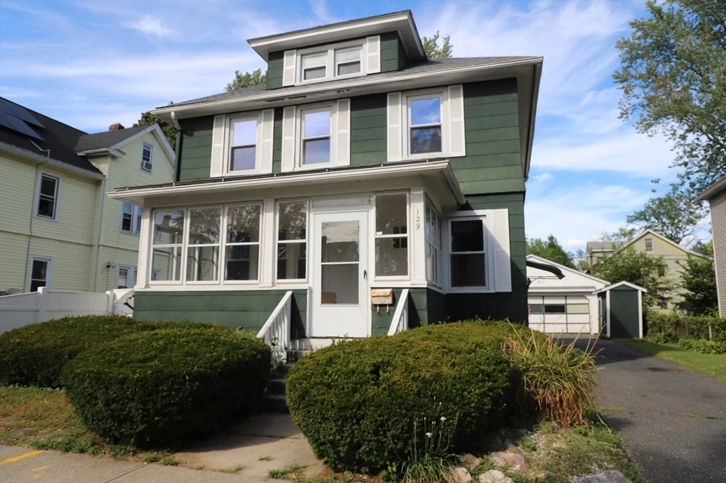 Photo of 129 Mooreland St.