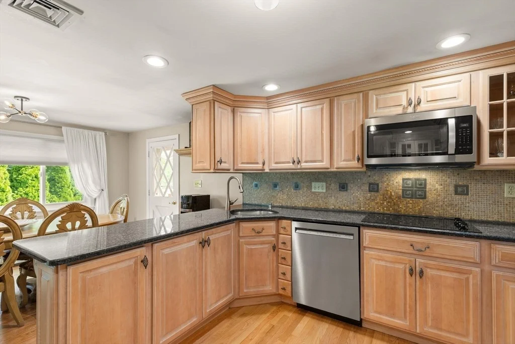 Photo of 71 Poulos Rd