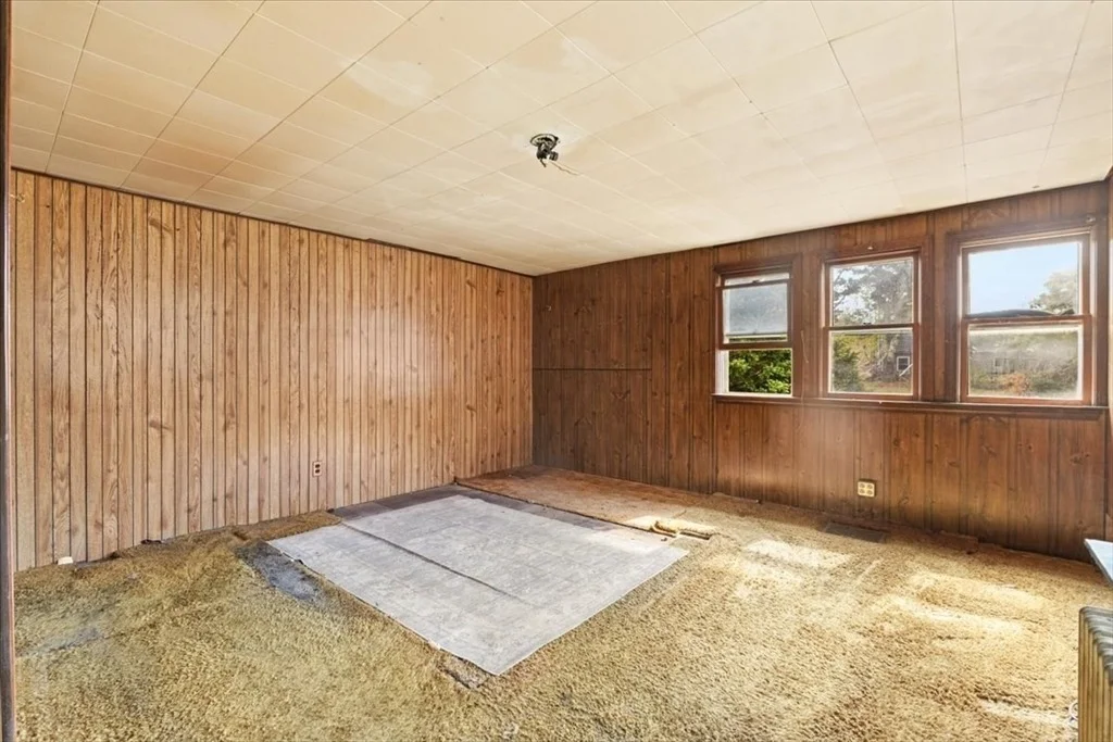 Photo of 57 Onset Ave