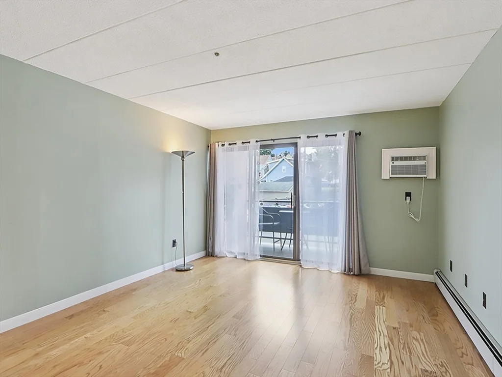 Photo of Unit 16 at 881 Broadway