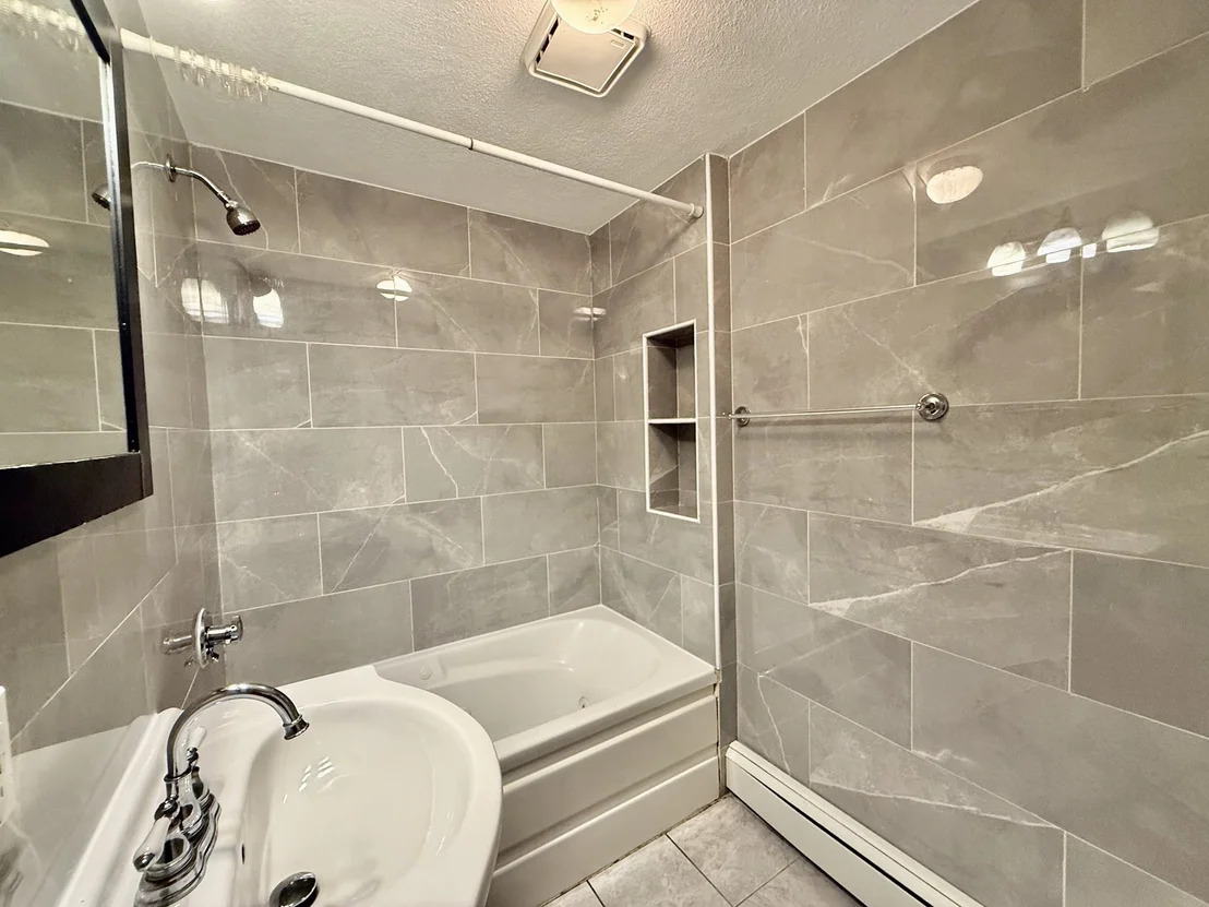 Photo of Unit 7 at 5 Kenmar Drive