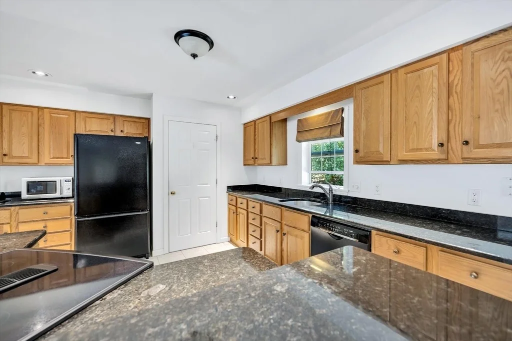 Photo of 49 Thousand Oaks Dr