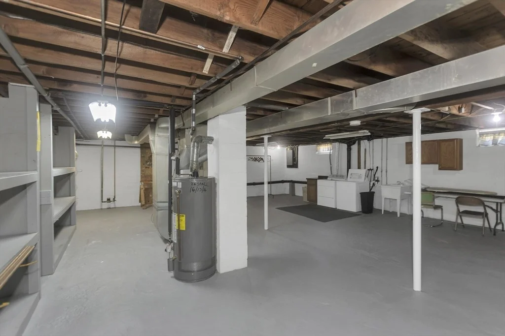 Photo of 582 Broadway St