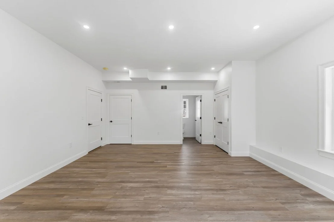 Photo of 36 Colonial Rd.