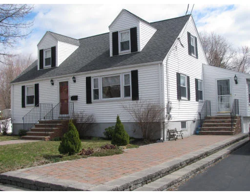 Photo of 16 Eden Glen Ave