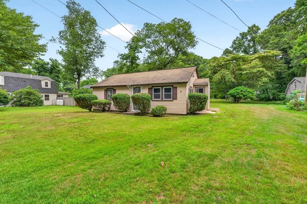Photo of 42 Cottage Dr