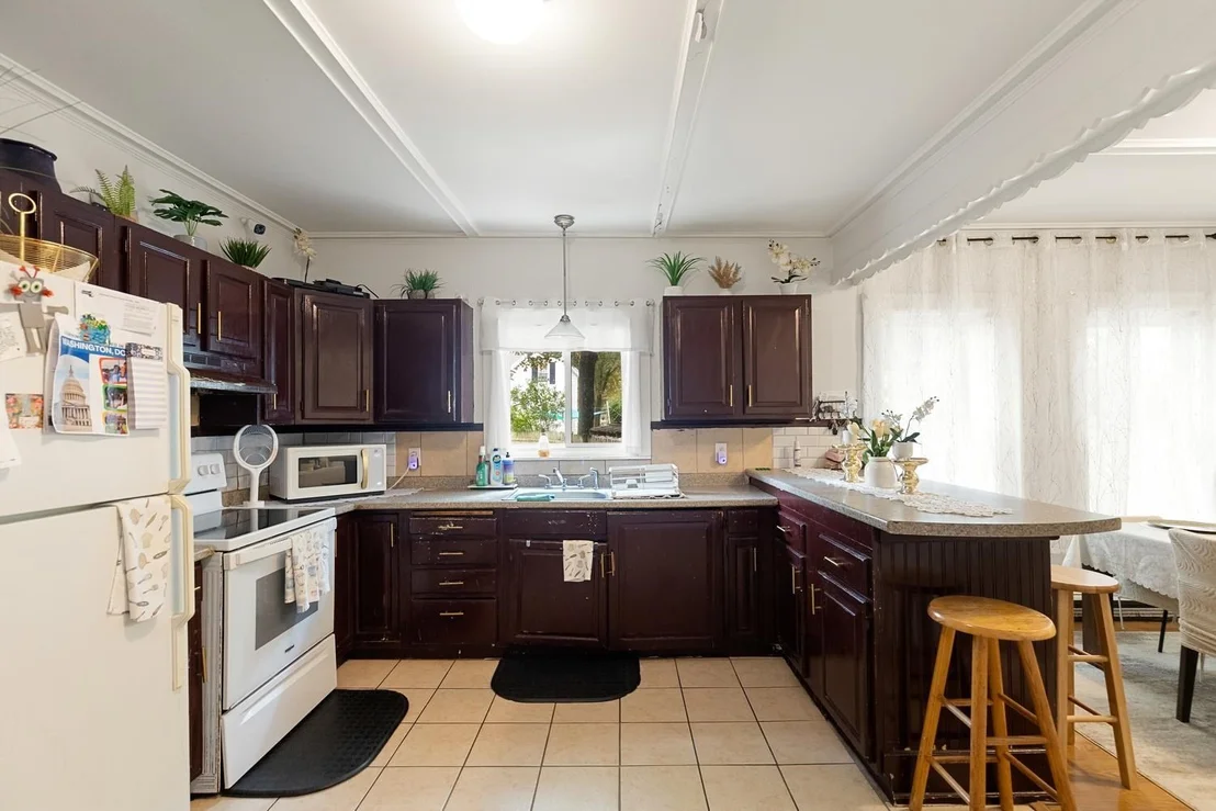 Photo of 9 Knowlton Sq