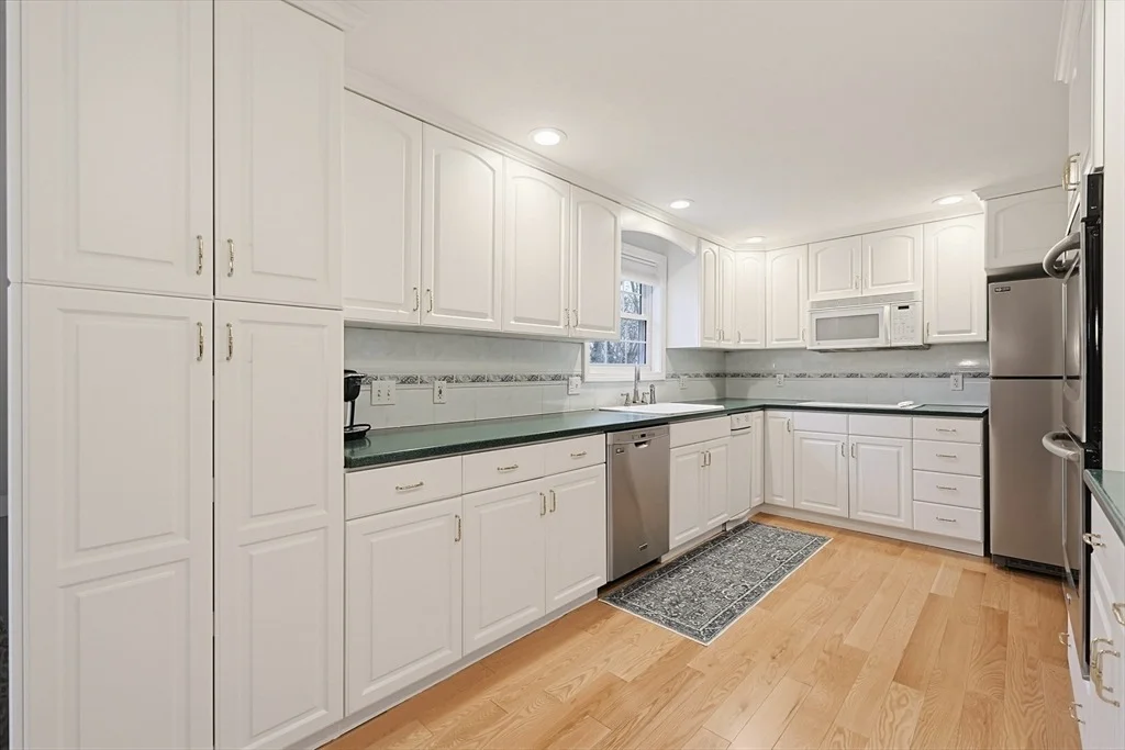 Photo of 49 Stonybrook Dr