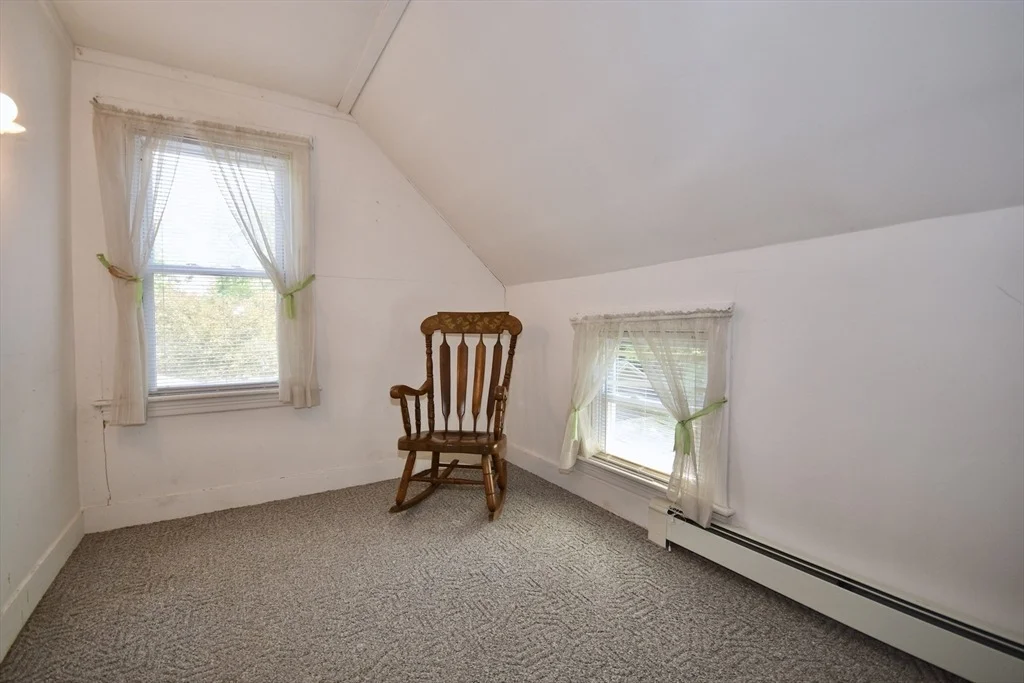 Photo of 7 Knowles Ave
