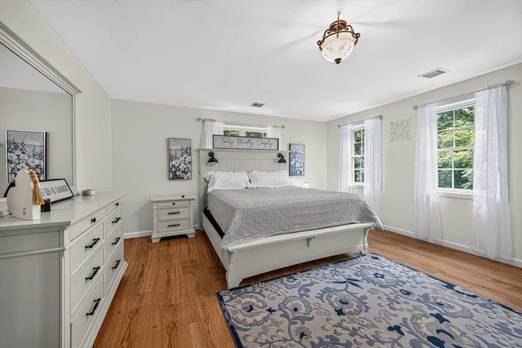 Photo of 165 Pepperell Rd