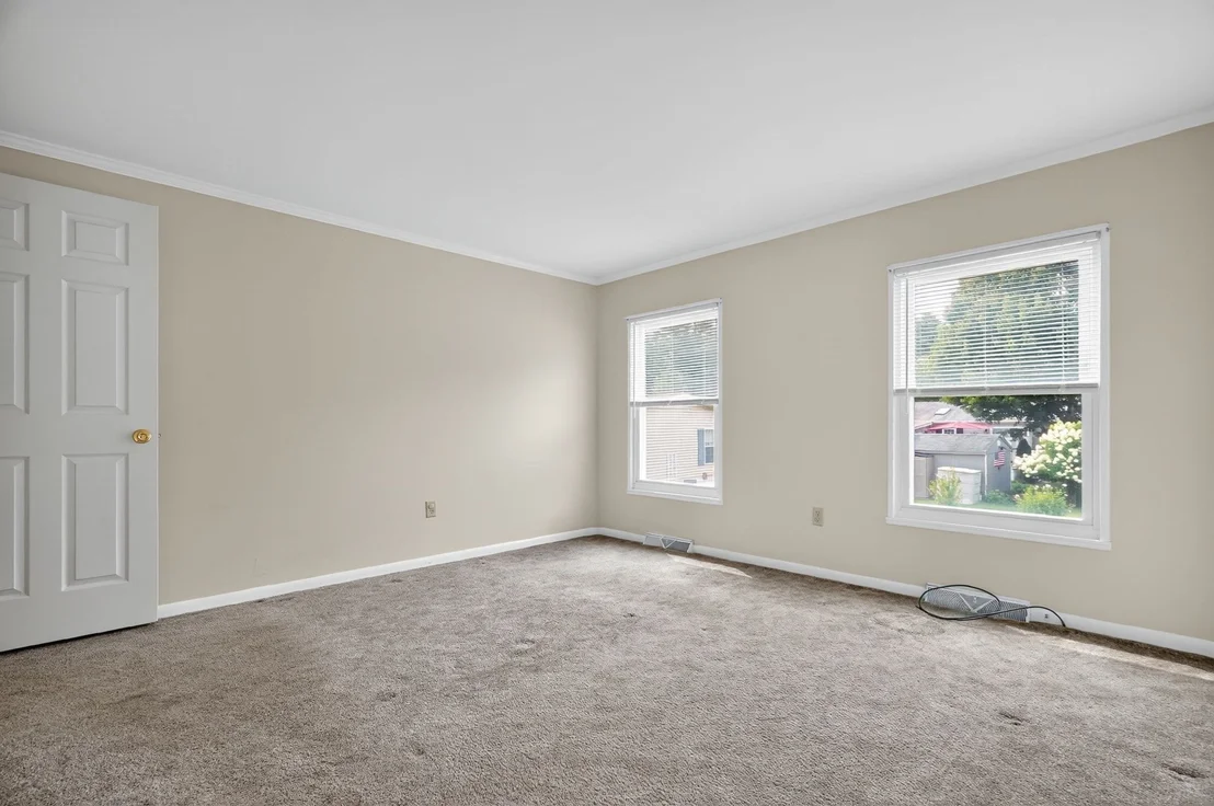 Photo of 9 Douglas Dr