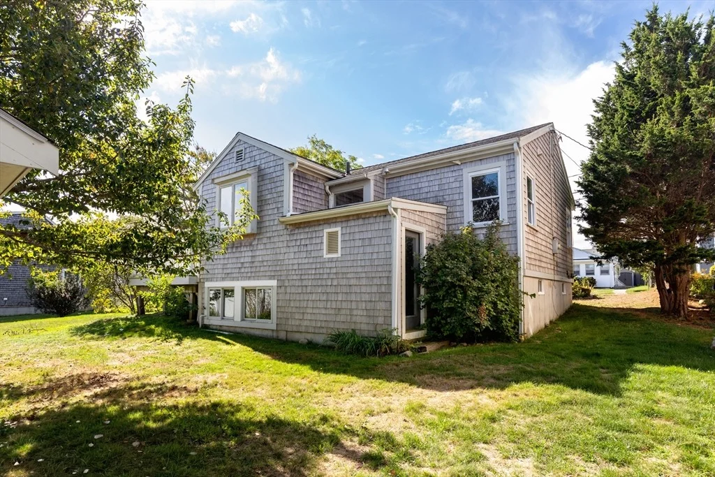 Photo of 51 Tupper Ave
