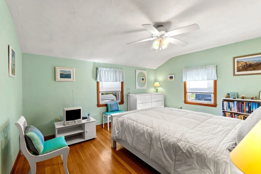 Photo of 104 Holmes