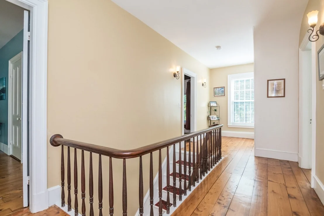Photo of 409 Main Rd