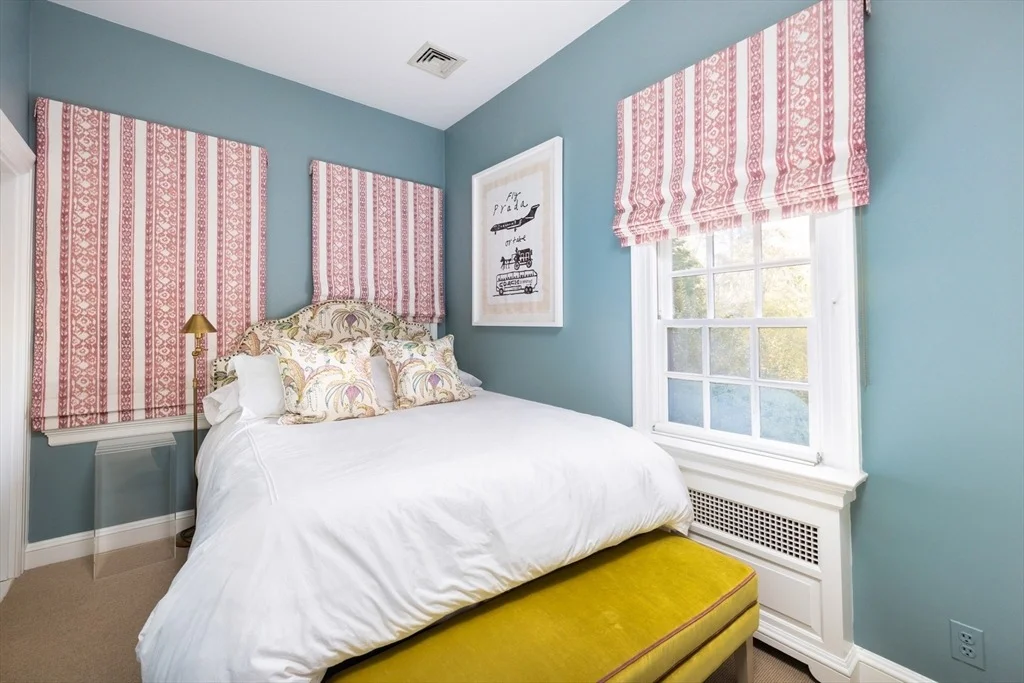 Photo of 40 Singletree Rd
