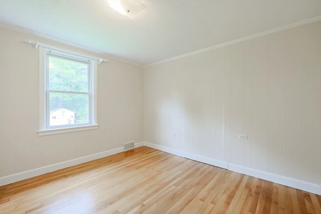 Photo of 17 Chace Ave