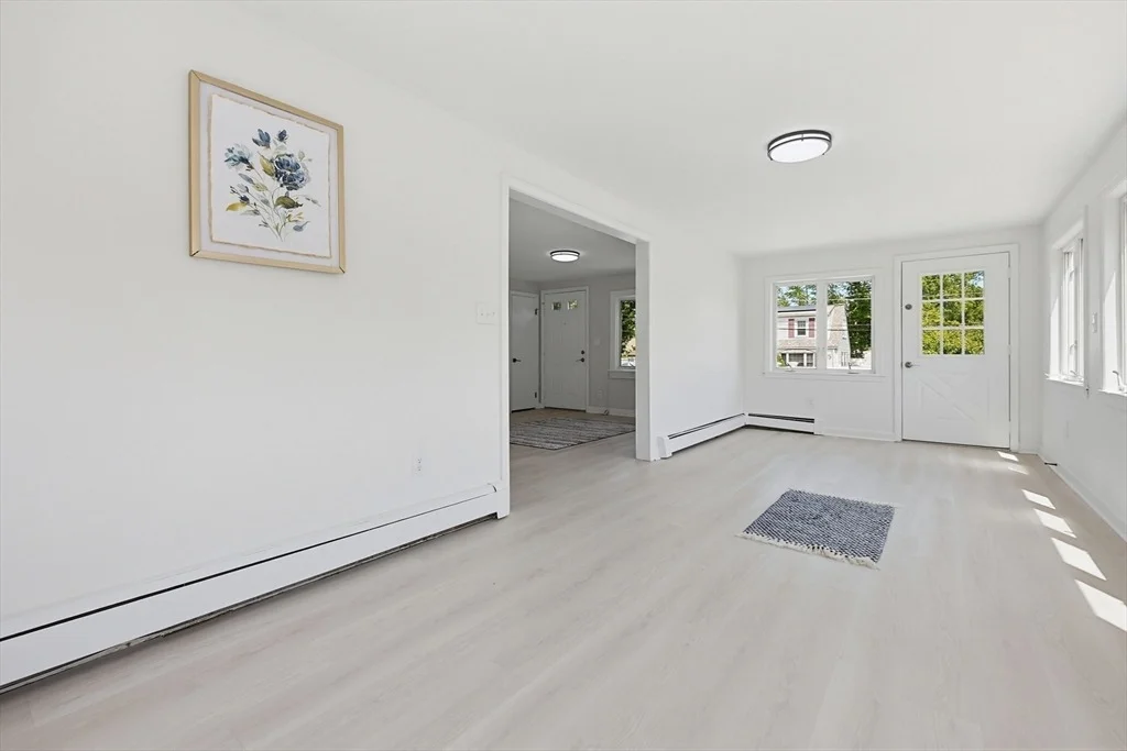 Photo of 6 Almond Dr
