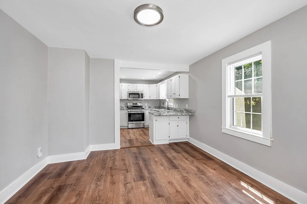 Photo of 15 Junior Avenue
